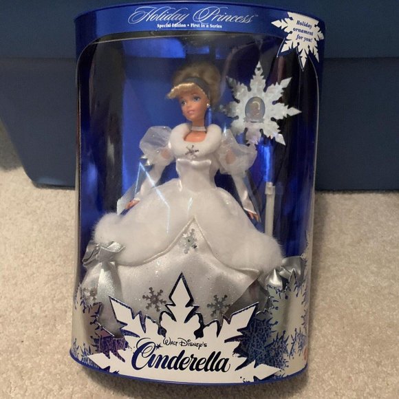 Mattel Holiday Princess Barbie Walt Disney Cinderella Doll 1996 - Picture 2 of 5
